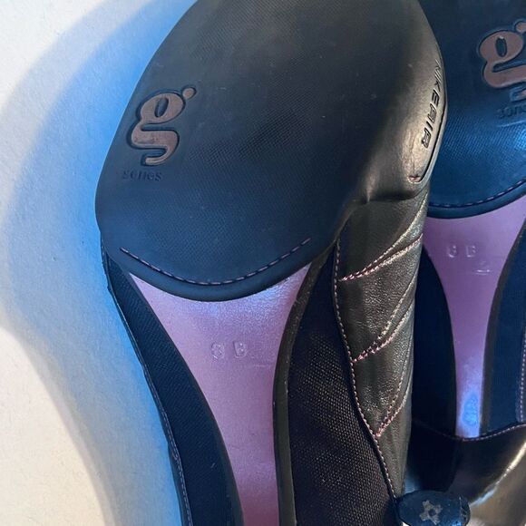 Cole Haan G-Series Black Leather and Pink Mules Size 8B - Picture 4 of 8